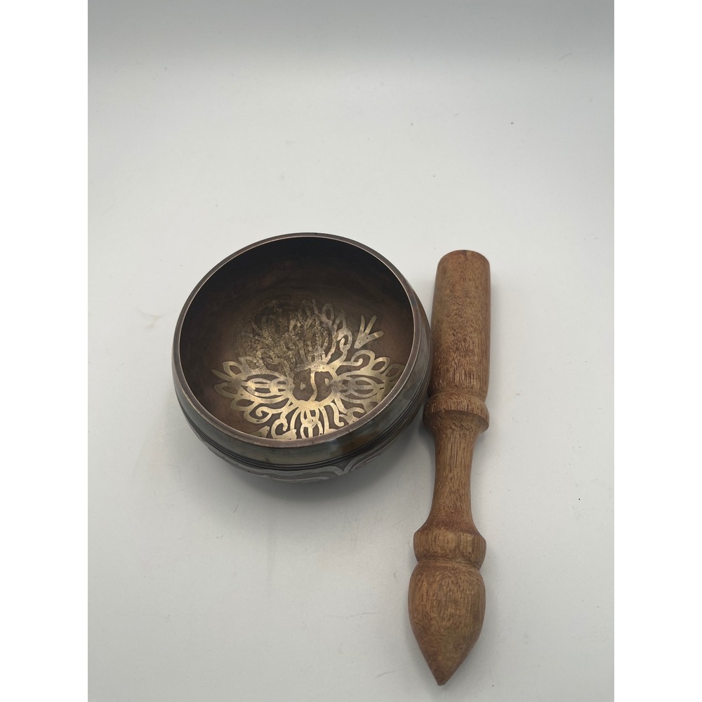 Tibetan Singing Bowl Set Etched Brass Meditation Sound Healing with Wood Striker